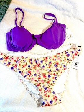 NWT Shade & Shore Purple Bikini Top with Floral Ruffle Bikini Bottom -
